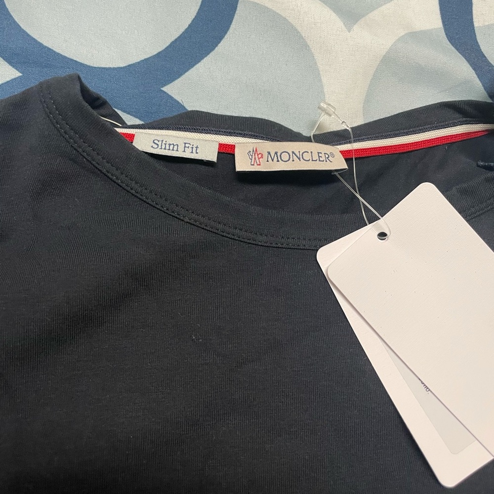 Moncler t shirt